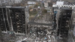 Ukraine : 26 corps retrouvés sous des bâtiments en ruine à Borodyanka