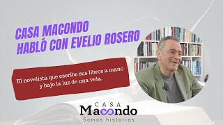 Evelio Rosero, el novelista que escribe sus libros a mano y bajo la luz de una vela