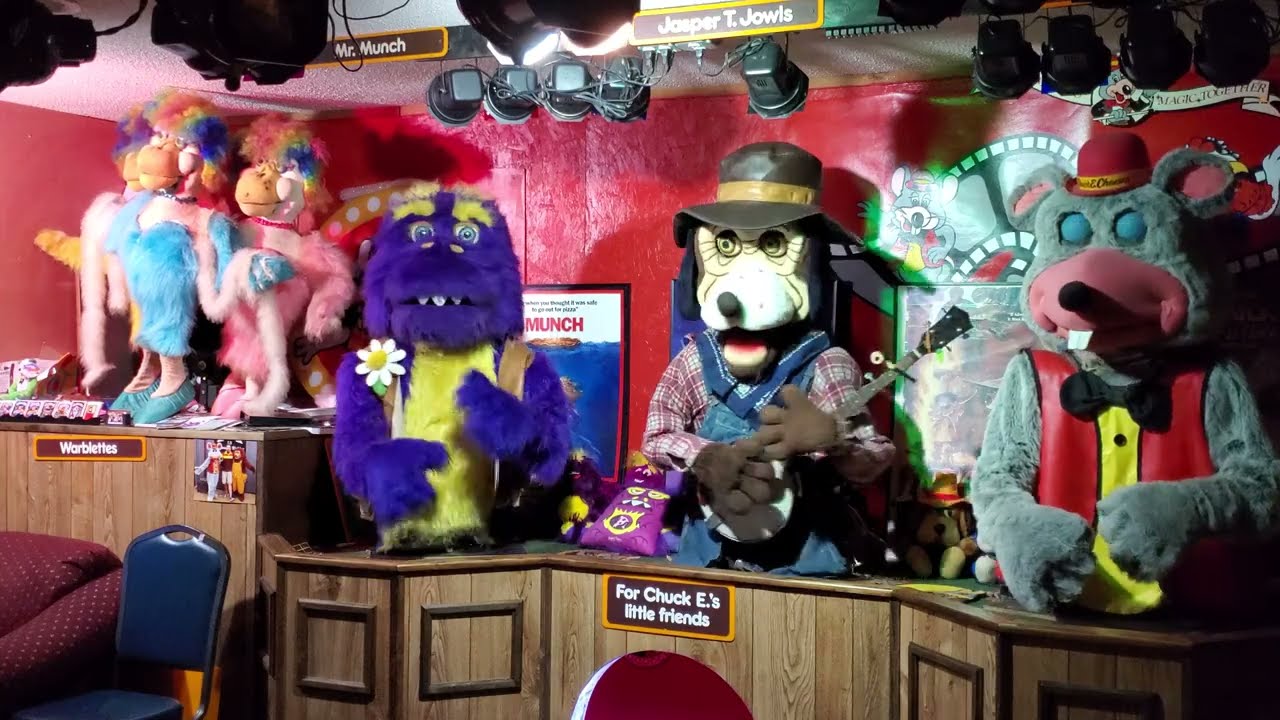 Smitty's Presents - Madame Oink Tune Machine Pt 2