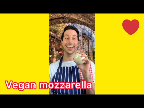 Videó: Miért mozzarella sajt a pizzán?