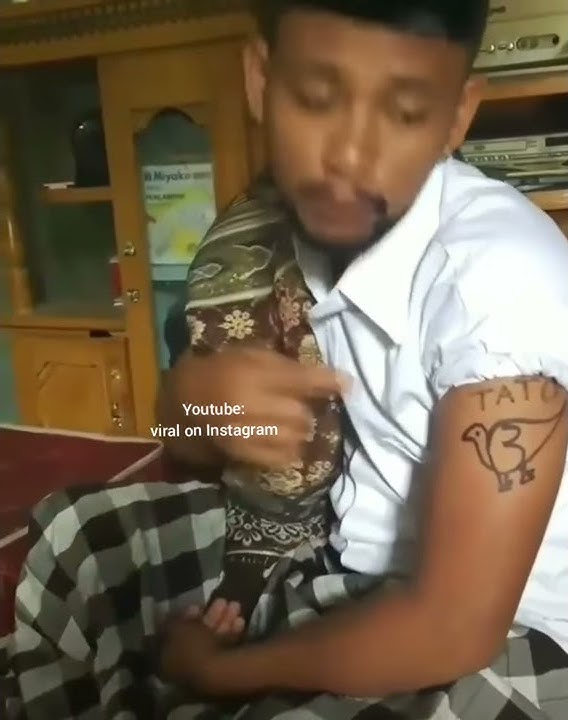 VIRAL KOCAK ! Pria ini menirukan CERAMAH Ust Abdul Somad tentang TATO & SHOLAT