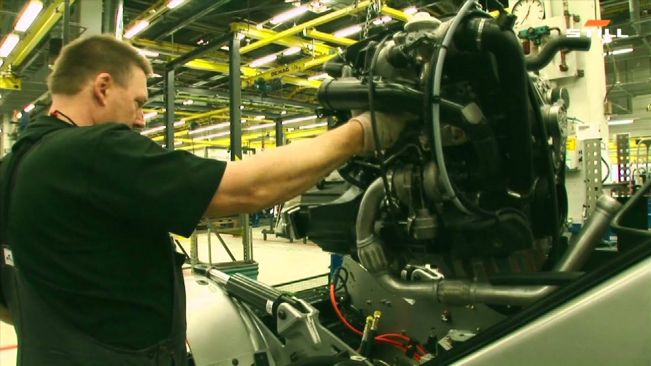 Produkcja wózka widłowego krok po kroku cz. IV: Oś napędowa, silnik i kabina