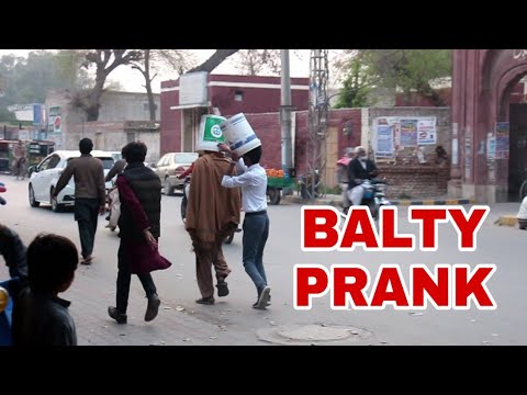 throwing-balty-on-strangers-faces-prank-by-p-4-pranks||2020-salman-rider-prankstar|(pranks-007)/√