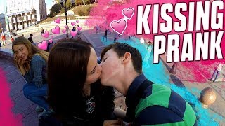 Kissing Prank ПИКАП ПОЦЕЛУЙ С НЕЗНАКОМКОЙ   РАЗВОД НА ПОЦЕЛУЙ