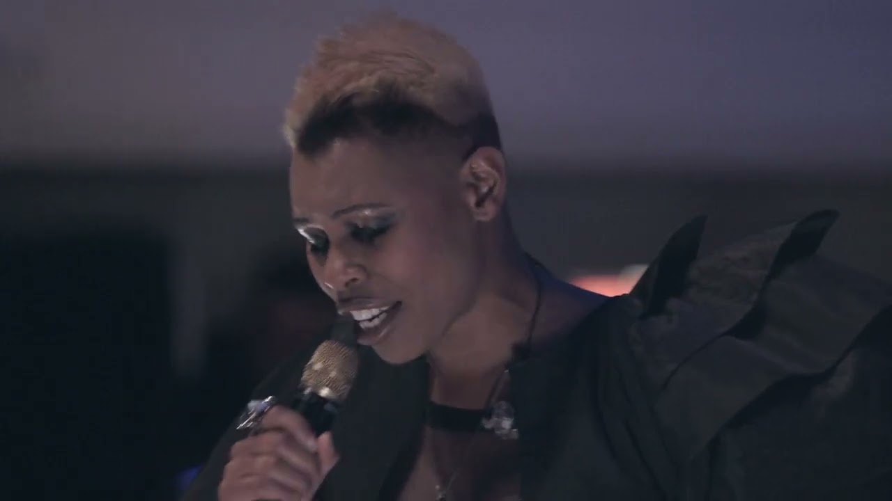 I Hope You Get to Meet Your Hero Skunk Anansie – Live In London An Acoustic 2013