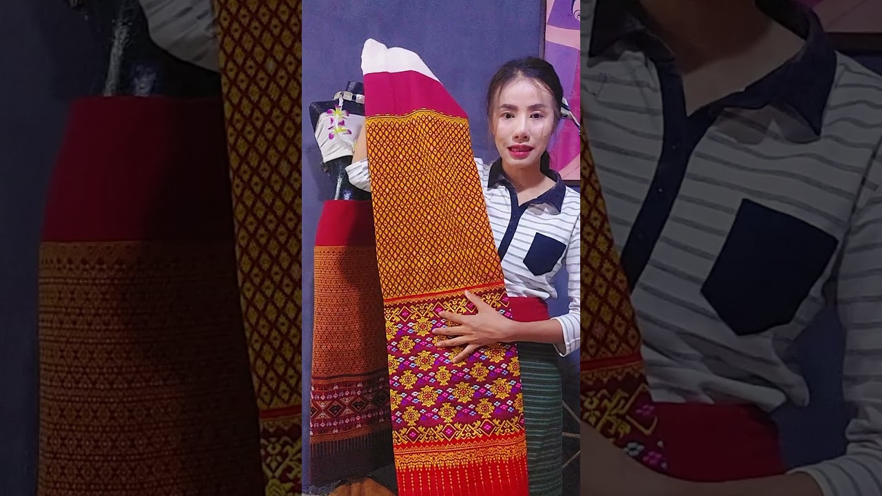 🥰🥰สวัสดีจ้าวพี่ๆ เอาผ้าซิ่นงามๆมาฝากจ้าว ราคาน่าฮักจ้าว💝💝 #ผ้าซิ่นตีนจกทอมือราคาส่ง