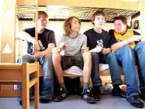 UHH UHH YEAH YEAH - Klassenfahrt - Techno Song