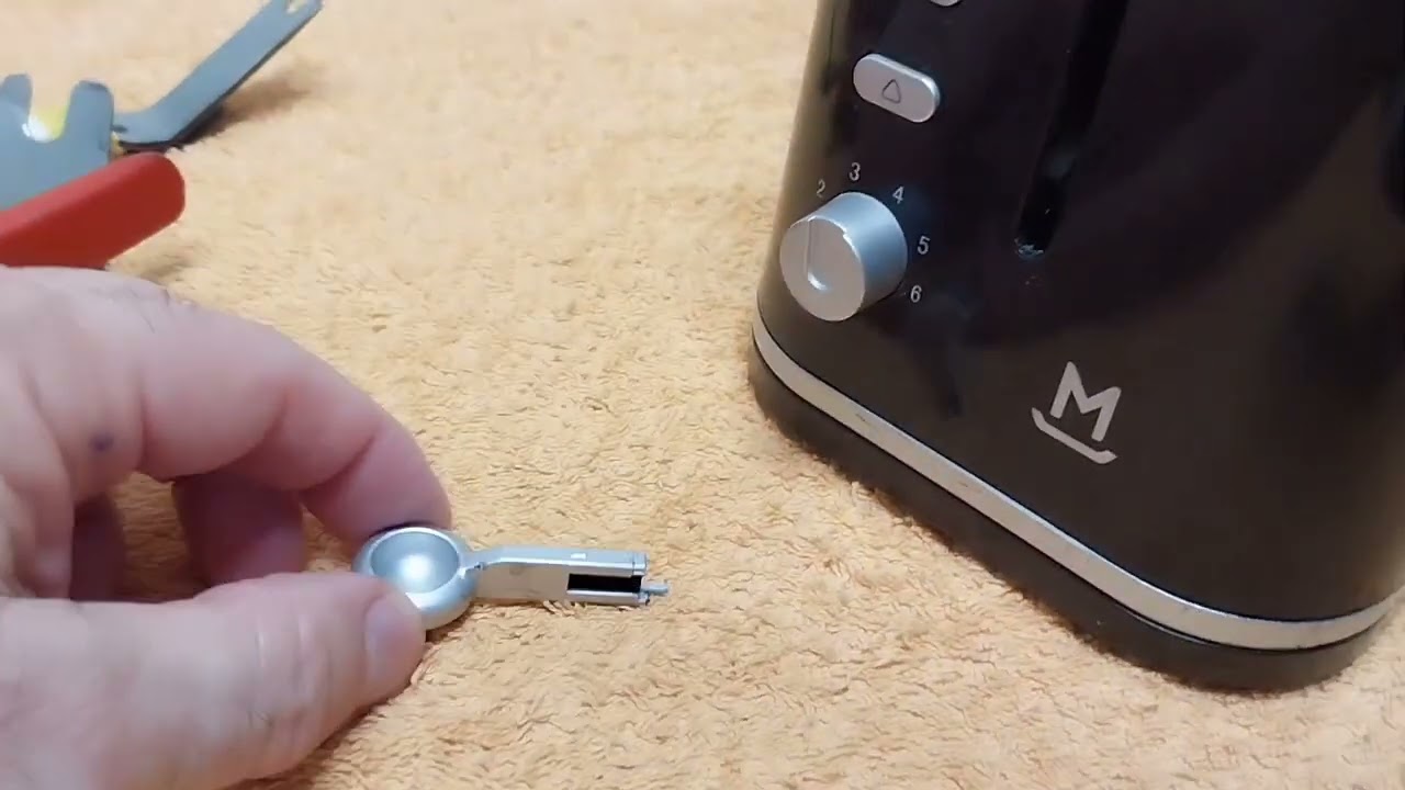 Tostadora Mandine MT 8616-16 (VIDEO 2) Desmontaje.