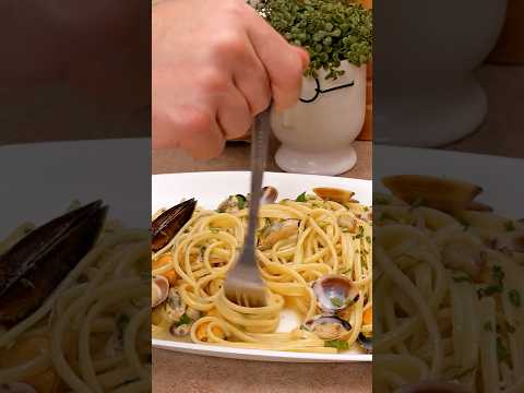 Video LINGUINE COZZE E VONGOLE SURGELATE