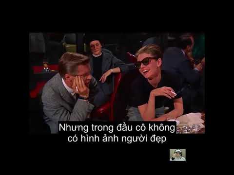 Review phim : Breakfast at Tiffany's  Ảo vọng giàu sang giày vò cô cả 1 đời