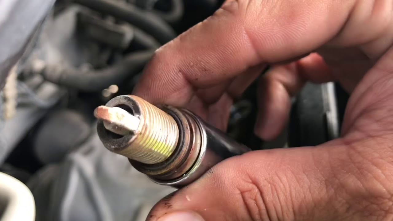 How to change spark plugs on 04-08 Honda Fit - YouTube