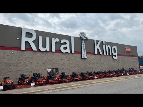 Giving a Tour of Rural King in Crystal River FL Looking at Baby Chicks Fun Stores in Florida