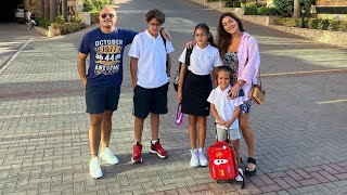 MİRİ YUSİF ÖVLADLARINI MƏKTƏBƏ YOLA SALIR:\