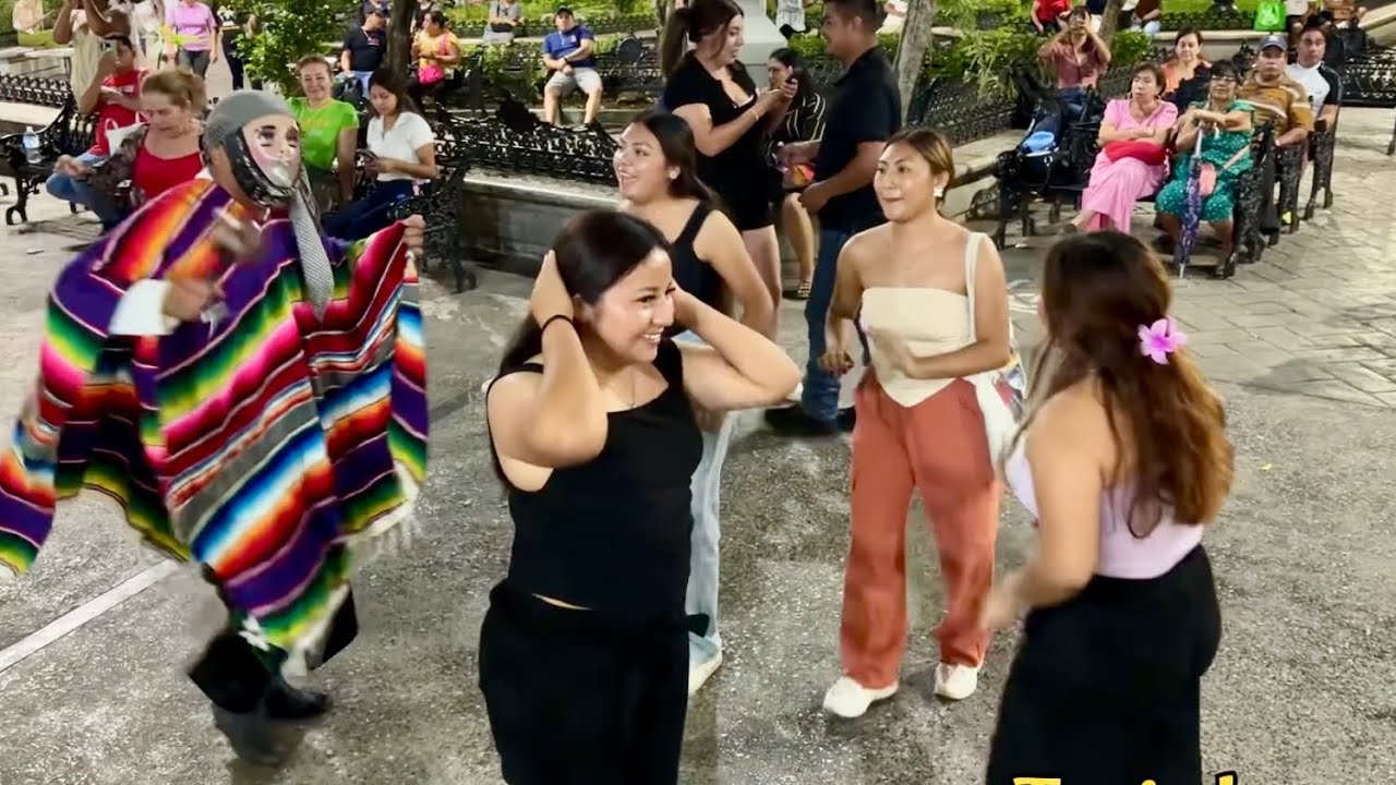 Así se Vive el BAILE en el PARQUE JARDÍN DE LA MARIMBA🕺