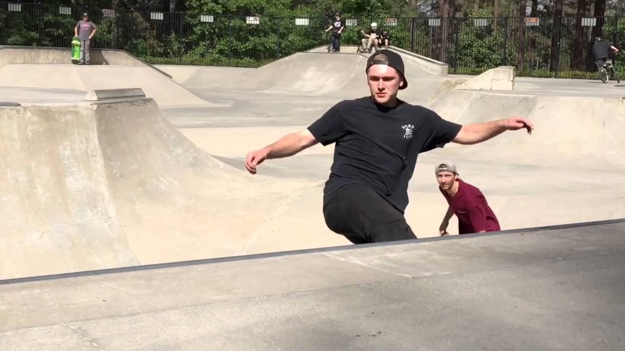 Quesalupa ft. Cry Phone Clips and Ke$ha