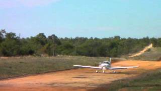 Cirrus Sr22 Dirt Strip Landing
