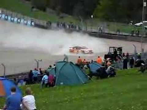 Stephen Jelley spins, Donington BTCC 2008