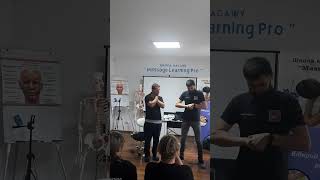перша допомога,коли людина подавилась