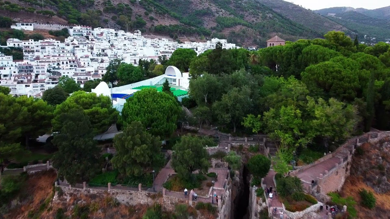 Paseando por La Muralla - Mijas