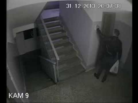 Должник по квартплате срывает объявление ТСЖ