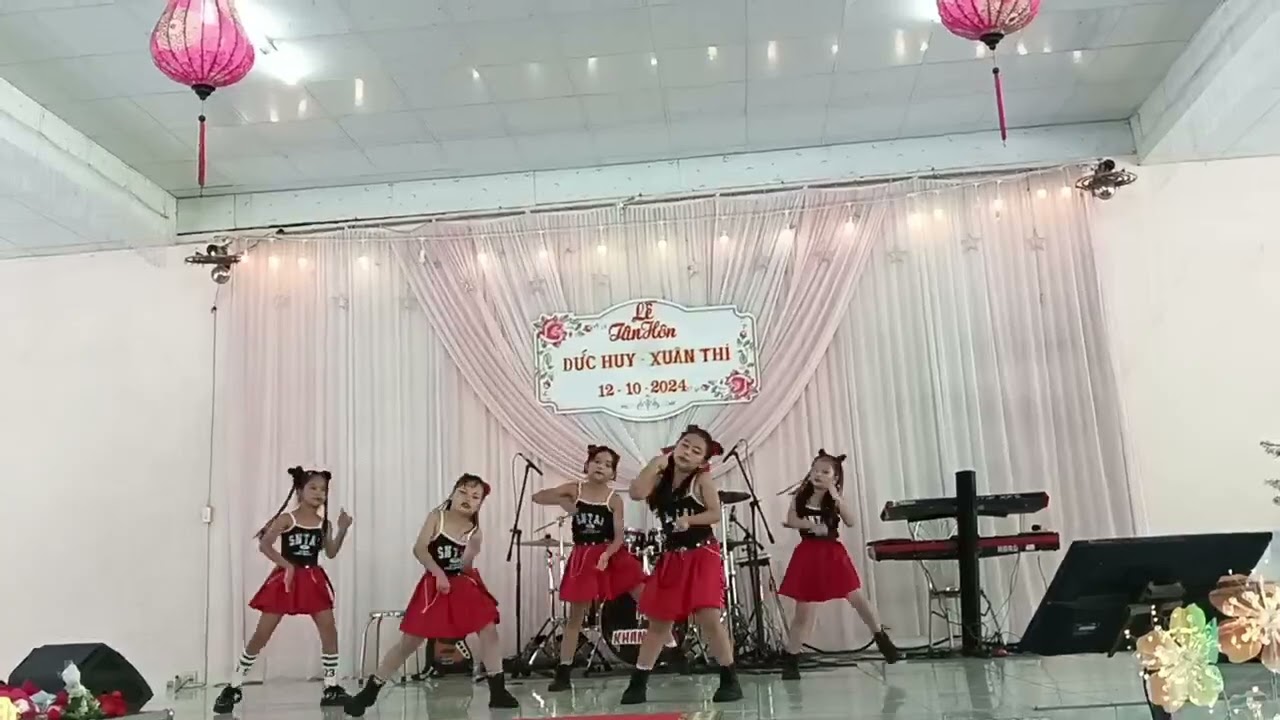 Lovely Bunnies nhảy đám cưới nhà hàng Sao Mai