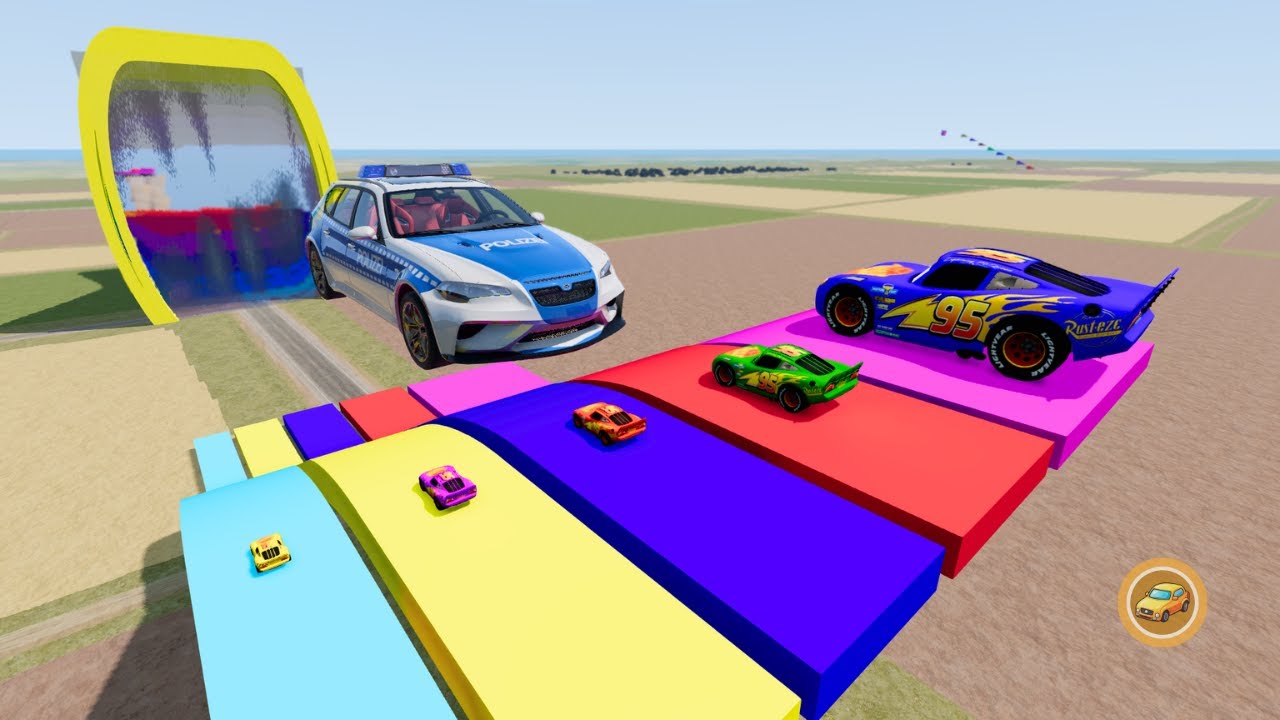 Большой и маленький МакКуин против машины-зомби | Полицейская погоня на скоростном спуске – BeamN...