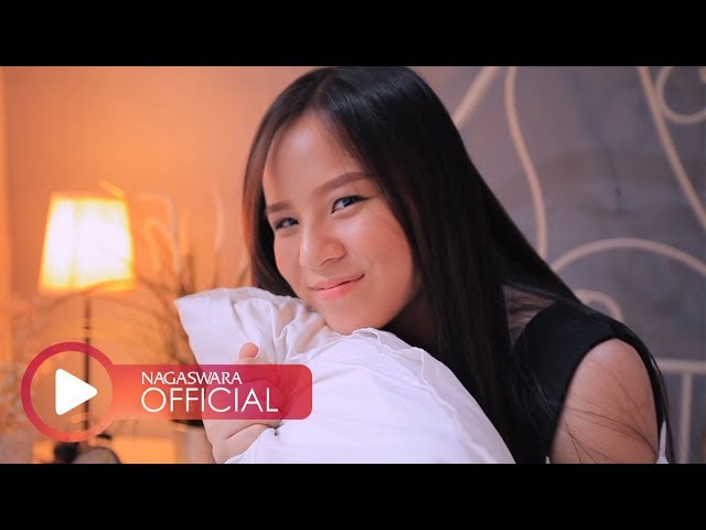 Onam oglining jinsiy azosini hammomda yuvadi