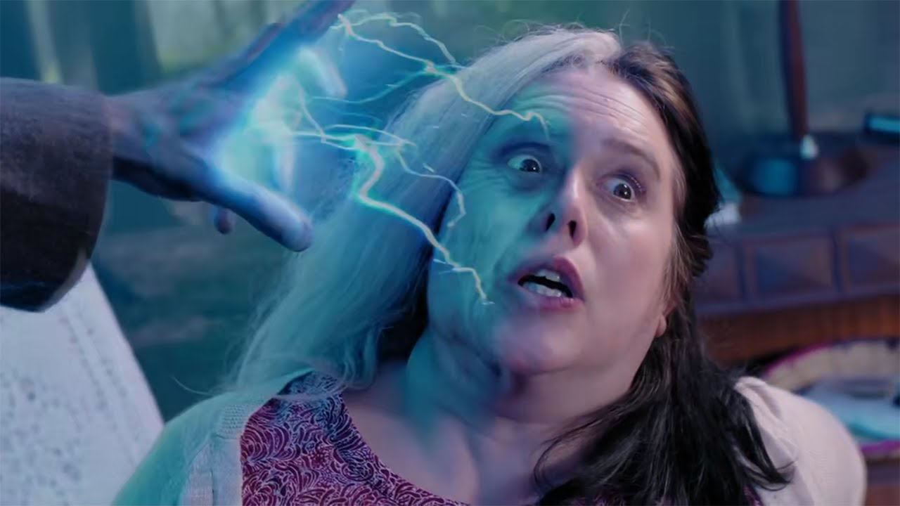 لما يبقي عندك قدرة التحكم في الزمن وتقدر تكبر الناس 10 اضعاف عمرهم او تخليهم شباب -ملخص creep out