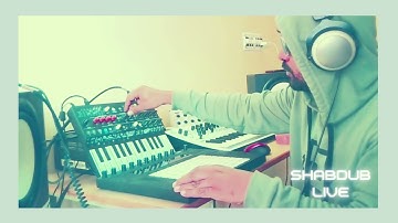 Live Techno Jam with Arturia MicroFreak and Ableton Push 2