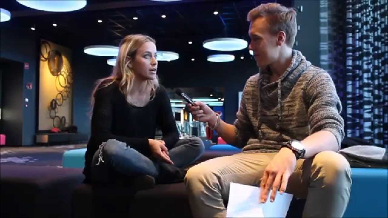 FULL Viikossa Aikuiseksi - Iina Kuustonen haastattelussa