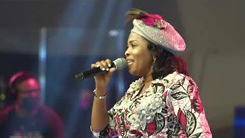 Tope Alabi at Accelerate Conference - Waymaker 2021