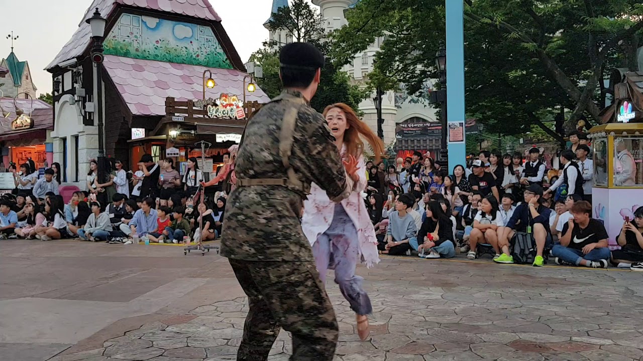 2019.8.31 롯데월드 좀비 오프닝