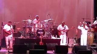 Video thumbnail of "'AMazing' Maze ft. Frankie Beverly - "We Are One" (LIVE)"