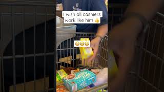 The fastest cashier in USA 🇺🇸 #shopping #shorts #aldi #cashiers #fastworkers