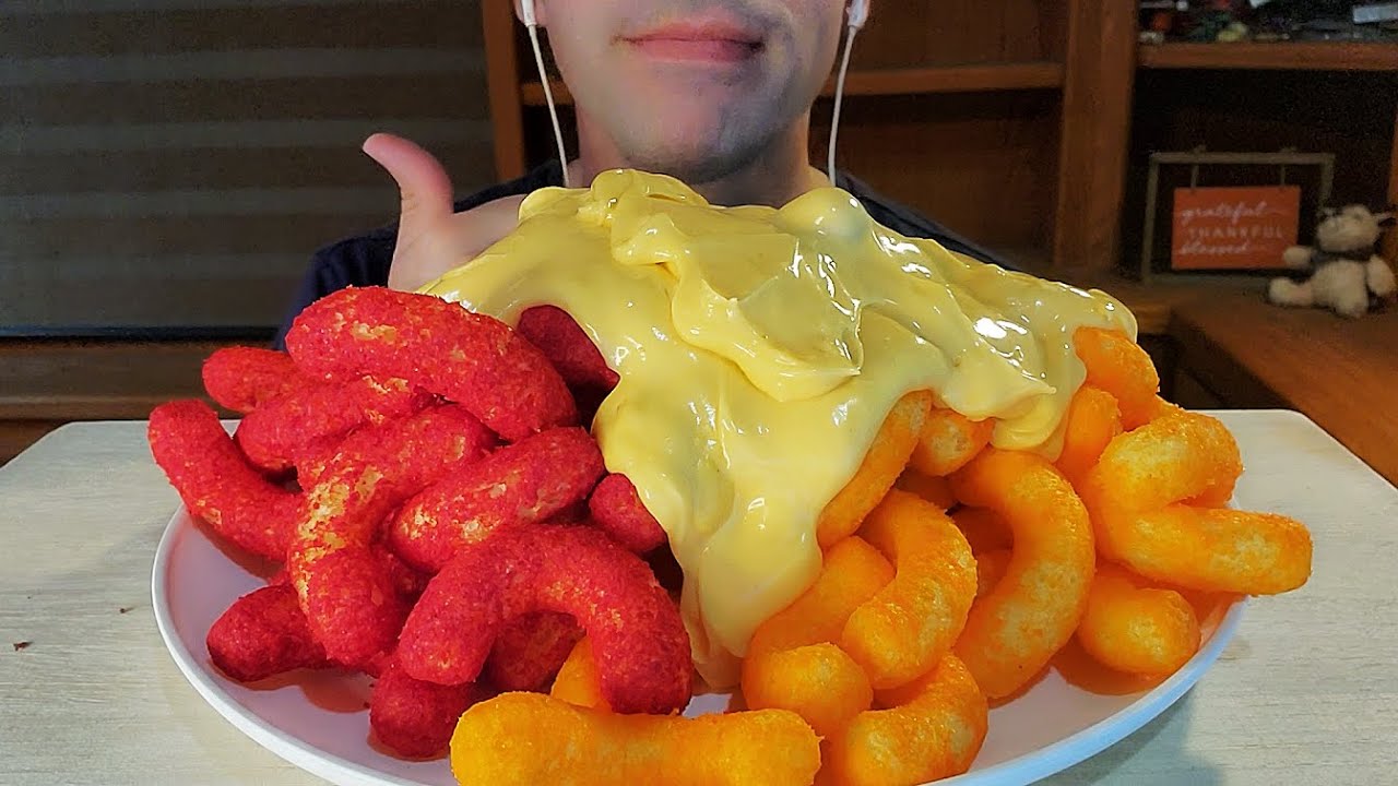 Flamin' Hot & Cheese - Puffs w/ Warm Nacho Cheese [ASMR]