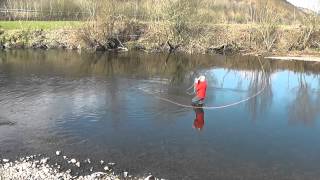 Off shoulder 45 degree double spey cast (variation).