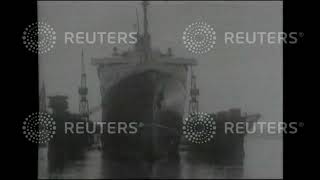 1929 TRANSPORT: Shipping: SS Bremen docked at Southampton after damaging propellor