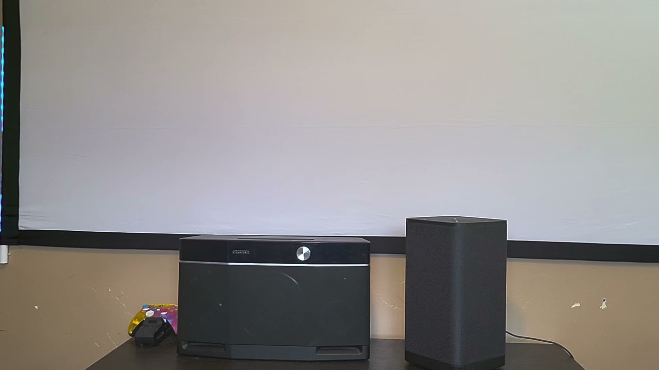 Aiwa Xos 9 vs Ultimate Ears Hyperboom