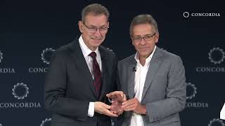 Ian Bremmer on the 2024 Concordia Leadership Award: Dr. Albert Bourla | 2024 Concordia Annual Summit Wealth