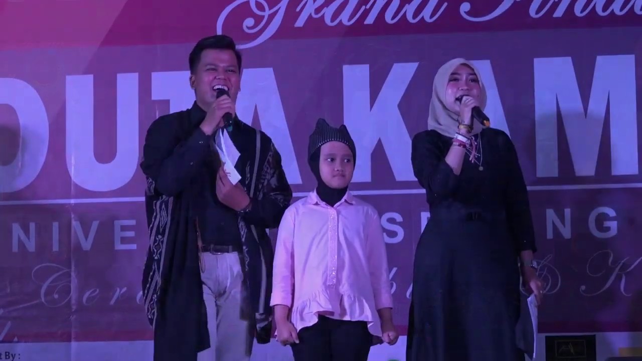 Penampilan Putri Dinta Maulidha Di Acara Grand Final Duta Kampus Unsera 