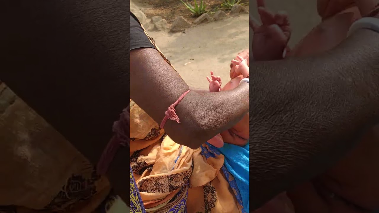 meri beti ko ajj nahlaya gya first time 😘😘