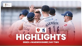 😳 A WICKET WITH THE FINAL BALL! | Essex v Warwickshire Day 2 Highlights