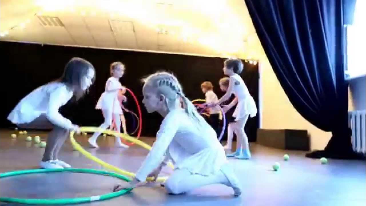 цирковая школа. цирковой школе улан удэ. акробатика в мытищах для 13 лет парные. выпускной спектакль детской цирковой студии. The flying fruit fly circus school.