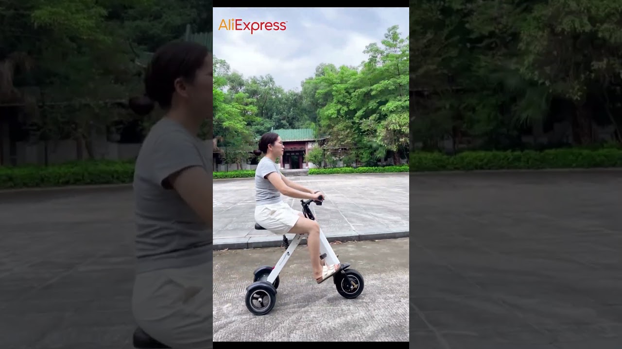 Mini scooter portátil de tres ruedas de moda con niños 