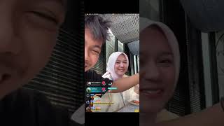 Sanud dan ririn makan siang Sanud dan ririn makan siang