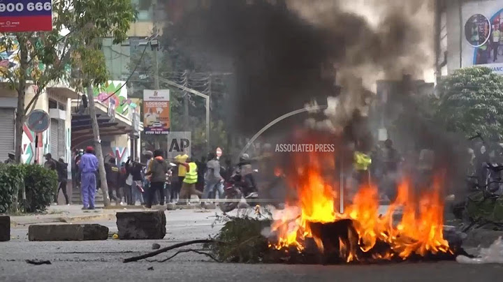 Kenyan police clash with protesters as anger over bad governance and police brutality spreads - AP E