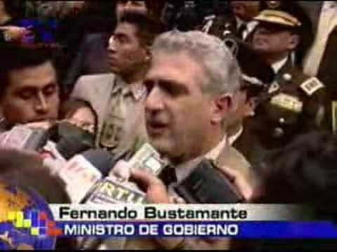 Reacciones de gobierno por marcha de Nebot