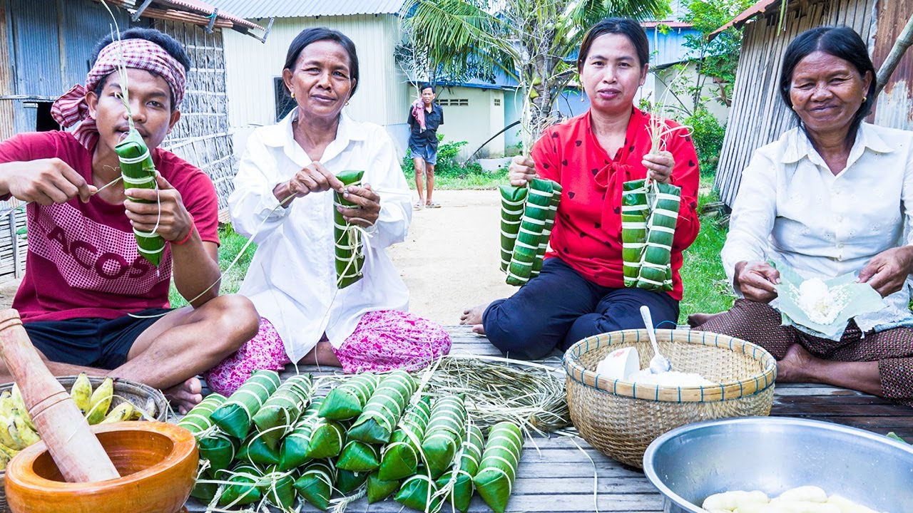 Traditional Khmer cake ( Num Orn Sorm ) For Pchum Ben Festival