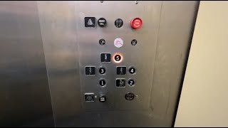 Otis Traction Elevator - Wyndham Garage, Springfield IL by The Elevator Channel 1,258 views 3 months ago 2 minutes, 17 seconds