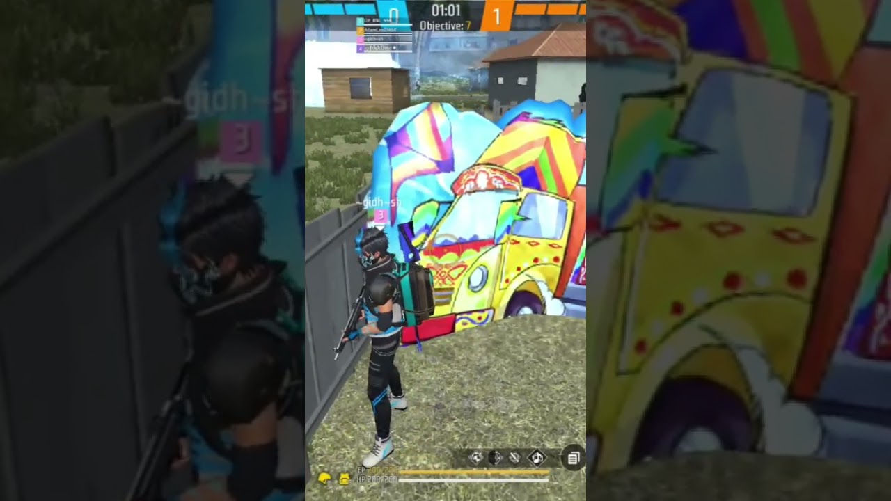 smal short on free fire . 